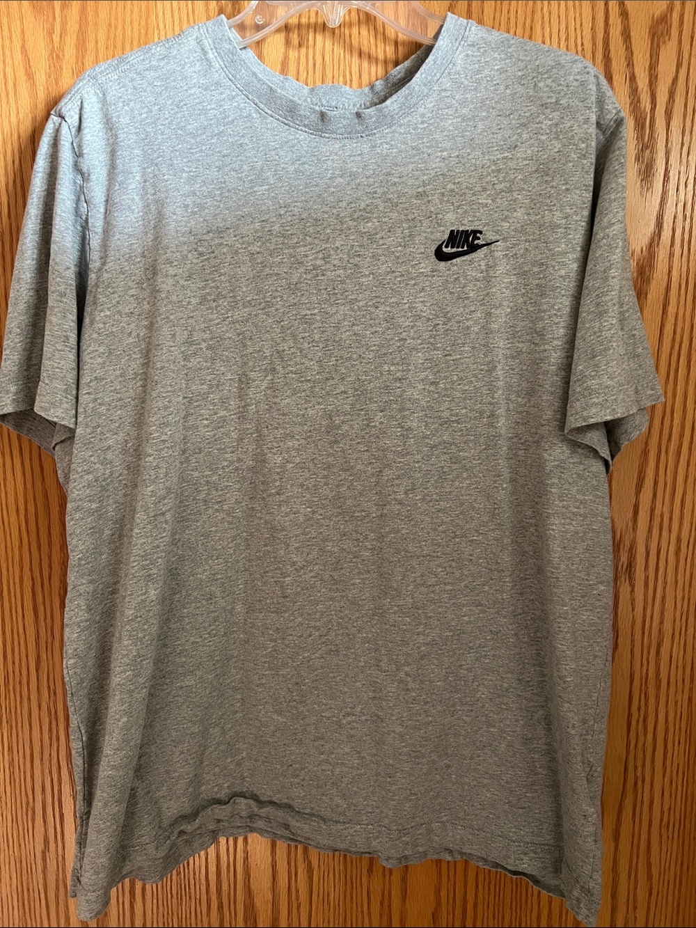 Nike Men's Heather Gray Short-Sleeve Logo Tee
